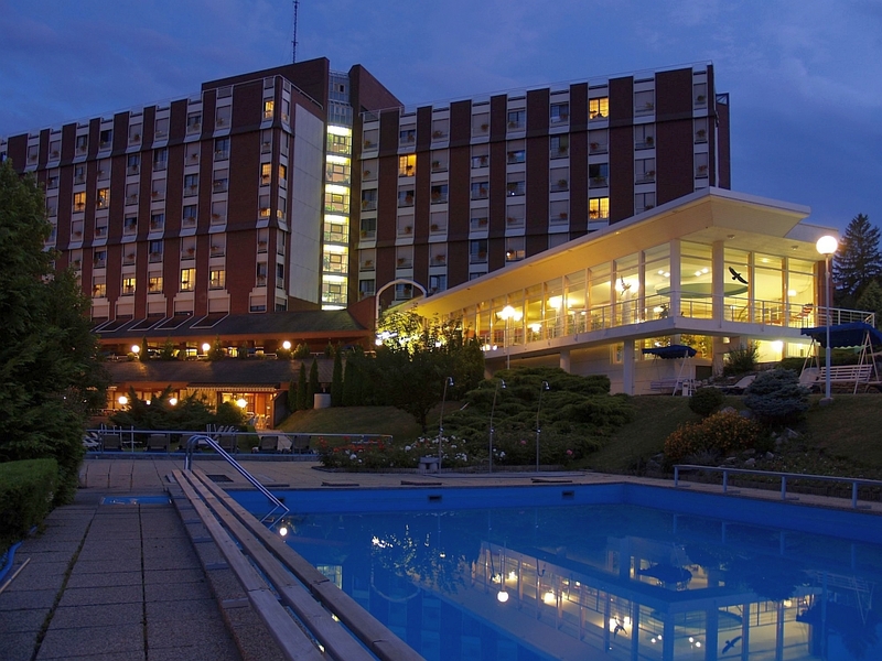 Danubius Health Spa Resort Aqua - Éjszakai kép
