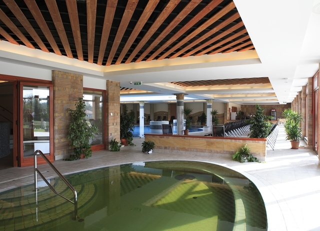 Aquarell Hotel - Gyógyvizes medence