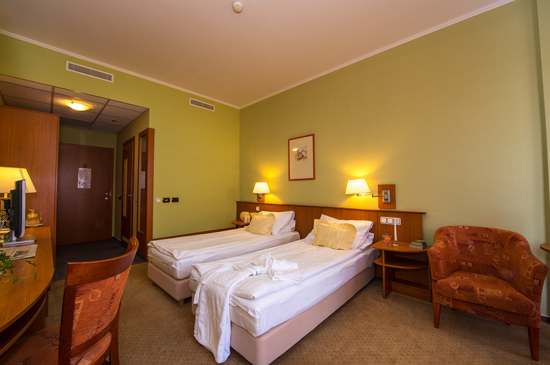 Aquarell Hotel - Erkélyes szoba