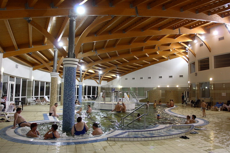 Szilva Termál és Wellnessfürdő Vásárosnaményben - gyógyvizes medence