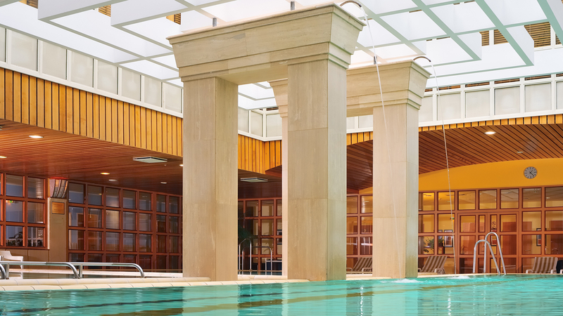 Aquincum Hotel Budapesten - medence