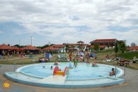 Ceglédi Gyógy- és Strandfürdő - medence