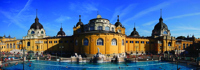 Széchenyi Gyógyfürdő Budapesten - panoráma kép