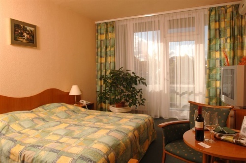 Hunguest Hotel Flóra Gyógyszálló és Gyógyfürdő Egerben - szoba