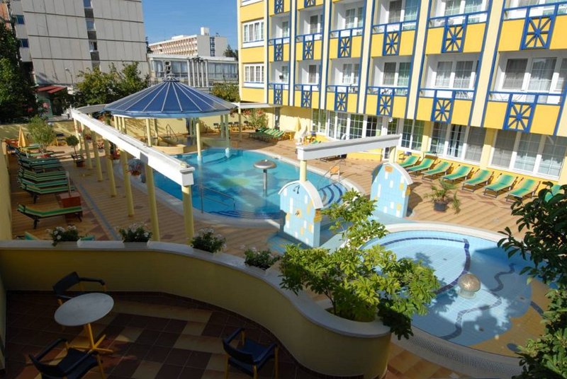 Hotel Rudolf Terápia Hajdúszoboszlón - külső medencék