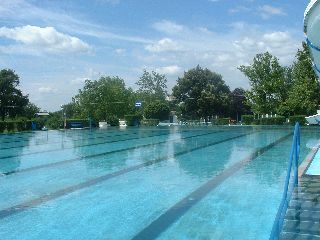 Polgármesteri Hivatal Strandfürdő Dévaványán - úszómedence