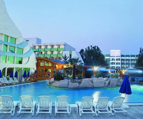 Naturmed Hotel Carbona Superior Hévízen - medence