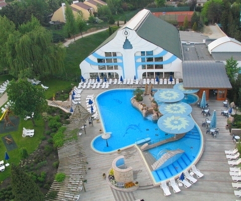 Naturmed Hotel Carbona Superior Hévízen - A fürdő felülnézetből