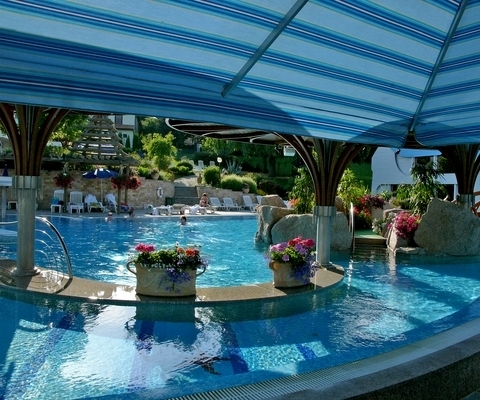 Naturmed Hotel Carbona Superior Hévízen - medencék