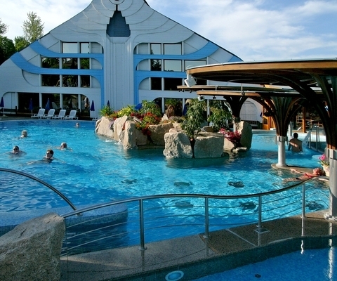 Naturmed Hotel Carbona Superior Hévízen - medence