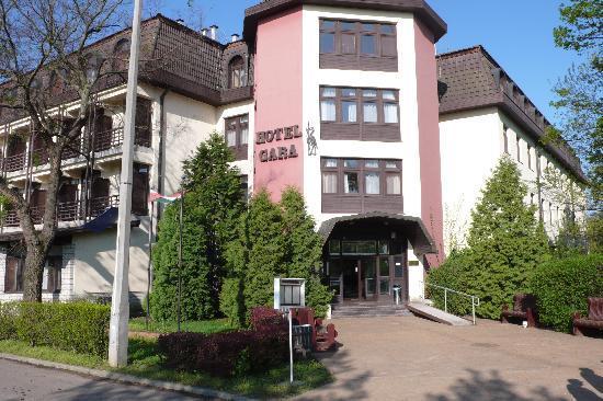Thermal Hotel Gara Gyógy‐és Wellness Szálloda Füzesgyarmaton - Gara hotel bejárat