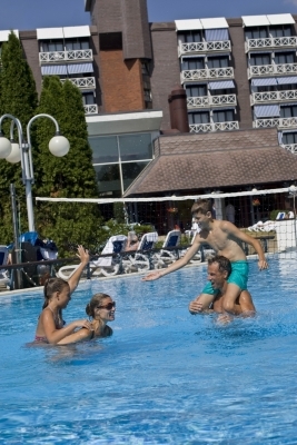 Danubius Health Spa Resort Bük - medence