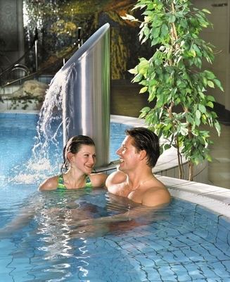 Danubius Health Spa Resort Margitsziget**** Superior Budapesten - medence