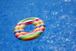 A Dagálynál önkéntes munkát végzők a segítségért viszonzásul ingyenes belépésre feljogosító ajándékot kapnak. 