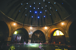 Közeledik a hosszú hétvége – négy nap egyben! A budapesti gyógyfürdők felkeresése mindenki számára jó program lehet. Alábbiakban tájékoztatjuk olvasóinkat a  fővárosi gyógyfürdők 2014. október 23-án és november 1-én érvényes ünnepi nyitva tartási rendjéről.  