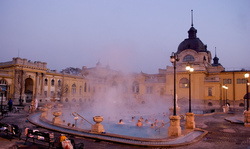 Testüknek és lelküknek is jót tesznek, ha a karácsonyi szünetben felkeresnek néhány gyógyfürdőt. De nem mindegy, mikor – alábbiakban a budapesti gyógyfürdők nyitvatartását találják.  