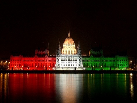 A hosszú hétvégén is jó program a fürdőzés, de néhány dolgot tudnia kell 